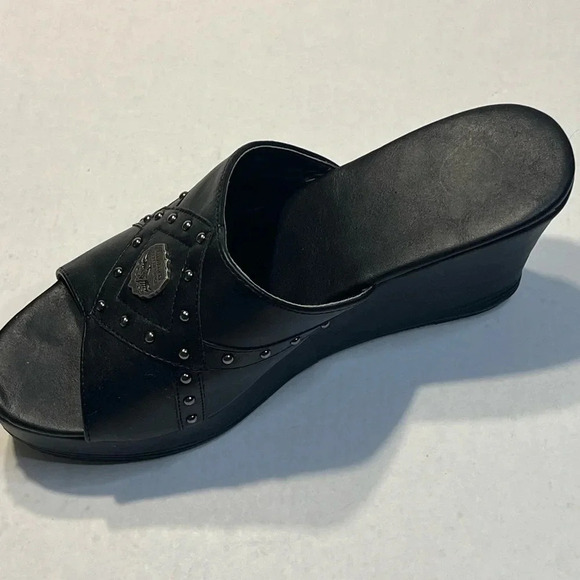 Milwaukee Performance Women Black Leather causal wedge open toe sandals. Size 9. - Picture 5 of 16